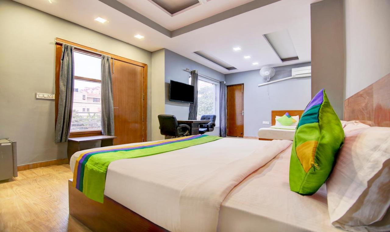 Treebo Trend Aashiyana Paradise Badshahpur Exterior foto